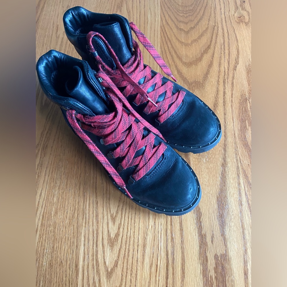 EUC LIKE NEW SOREL Ainsley CONQUEST Leather Hikers - Picture 4 of 10